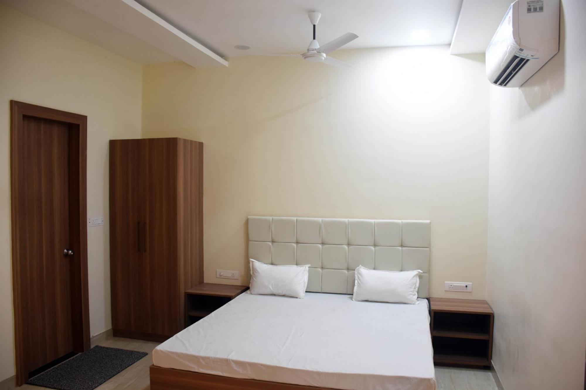Guest house Bharat Milap Homestay- A Sonawala Unit